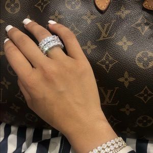 Eternity / Infinity Silver Cubic Zirconia Ring 7mm